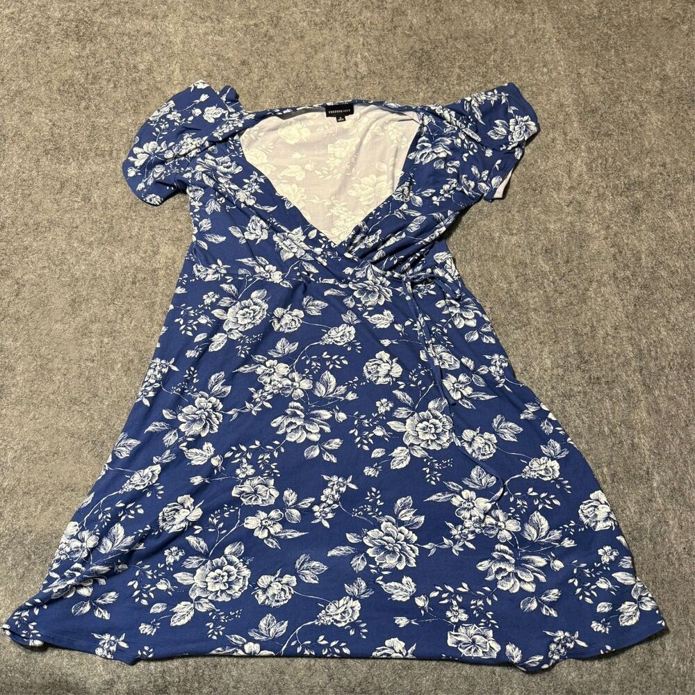 Fortune Ivy Womens Faux Wrap Midi Dress Size 1X Blue White Floral Plus